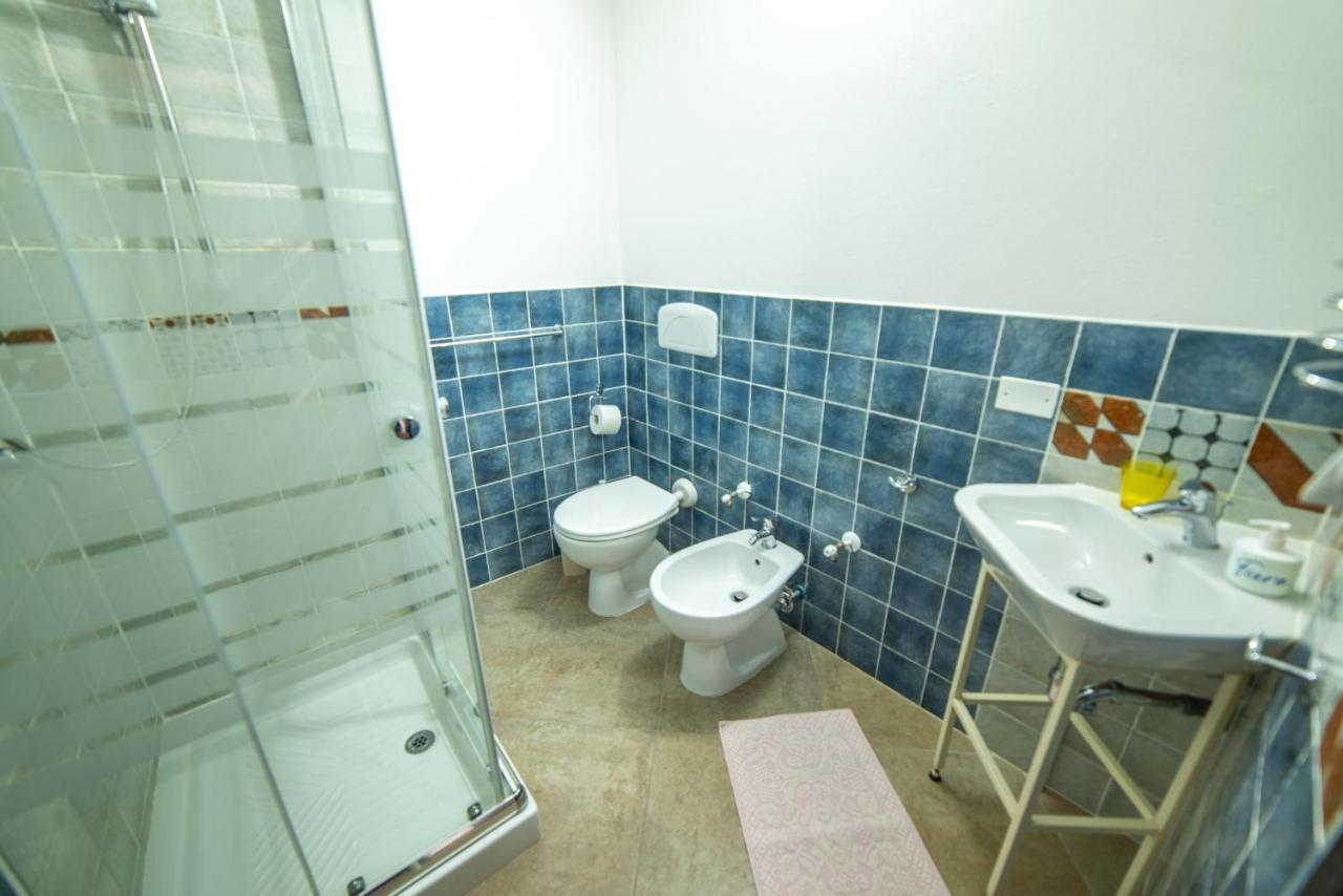 Hotel Civico 47 à Càbras Extérieur photo
